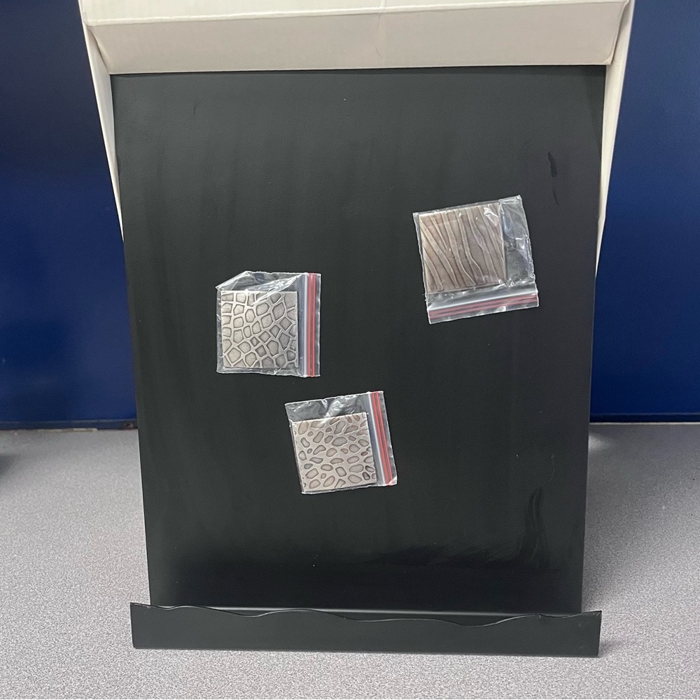 Pier 1 Imports Easel & Magnet set